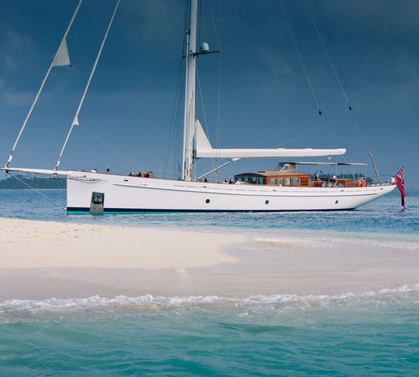 Caribbean Yacht Charter | Yachts & Guide 2021/22 | CharterWorld